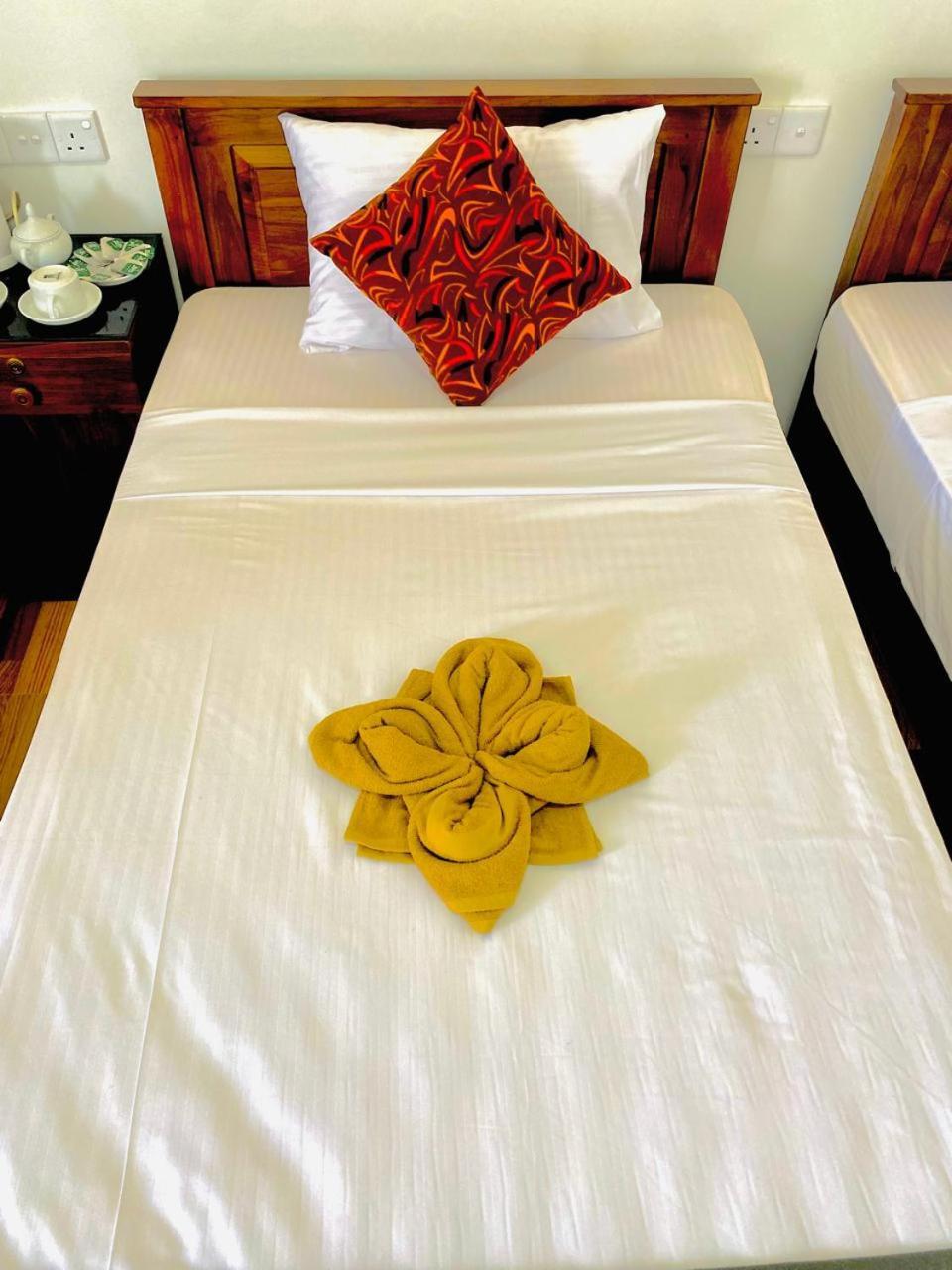 Pleasant Peak Bed & Breakfast Ella Luaran gambar